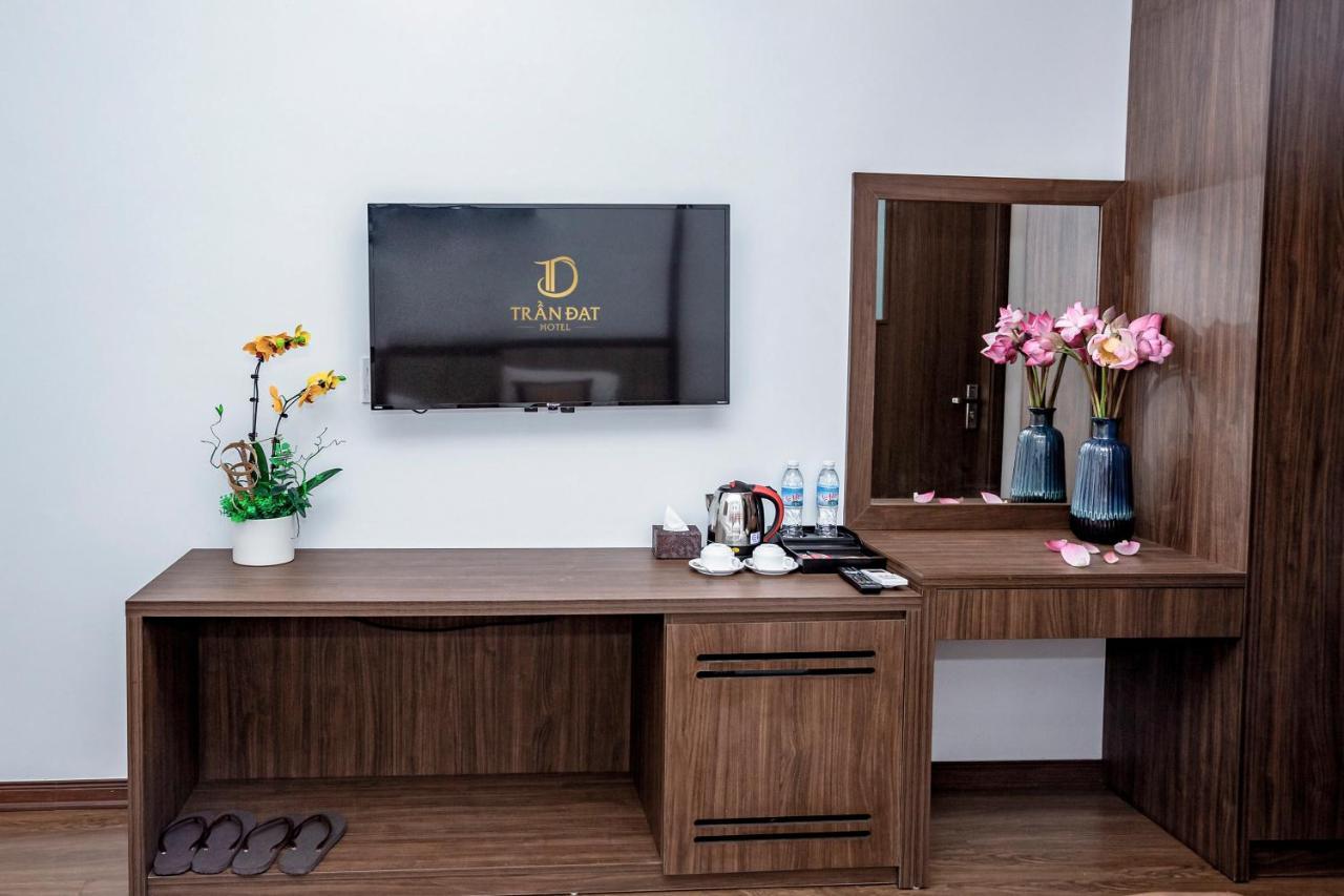 Tran Dat Hotel ハロン エクステリア 写真